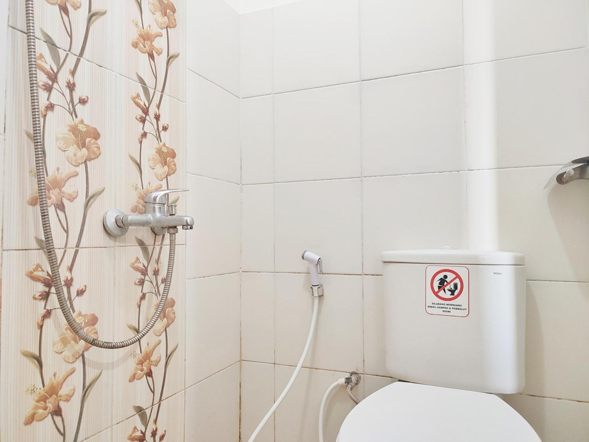 Happy Syariah Hotel Near Jombor Mitra Reddoorz 斯勒曼 外观 照片